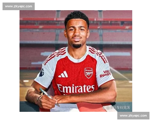 国米敲定 2600 万欧签约法国锋线新星 罗马诺官宣未来十年核心架构